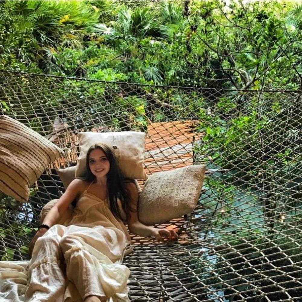 Meet your Posher, Carly